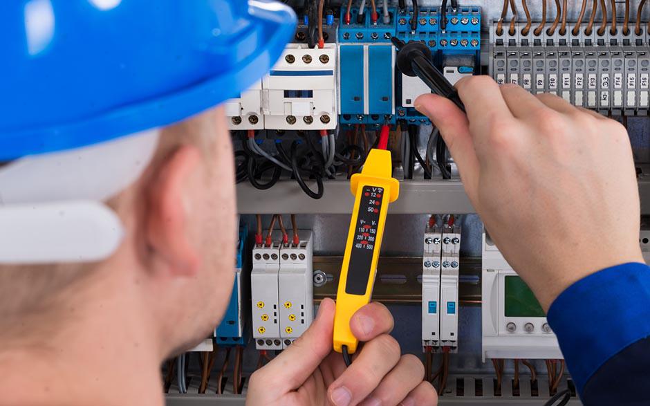 je recherche un électricien Maisons-Alfort